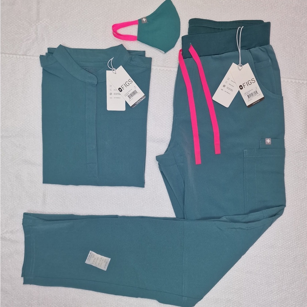 FIGS Scrub Set. HYDROGREEN XS / Small Tall